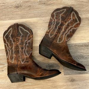 Ariat | Distressed Leather | Western Boots